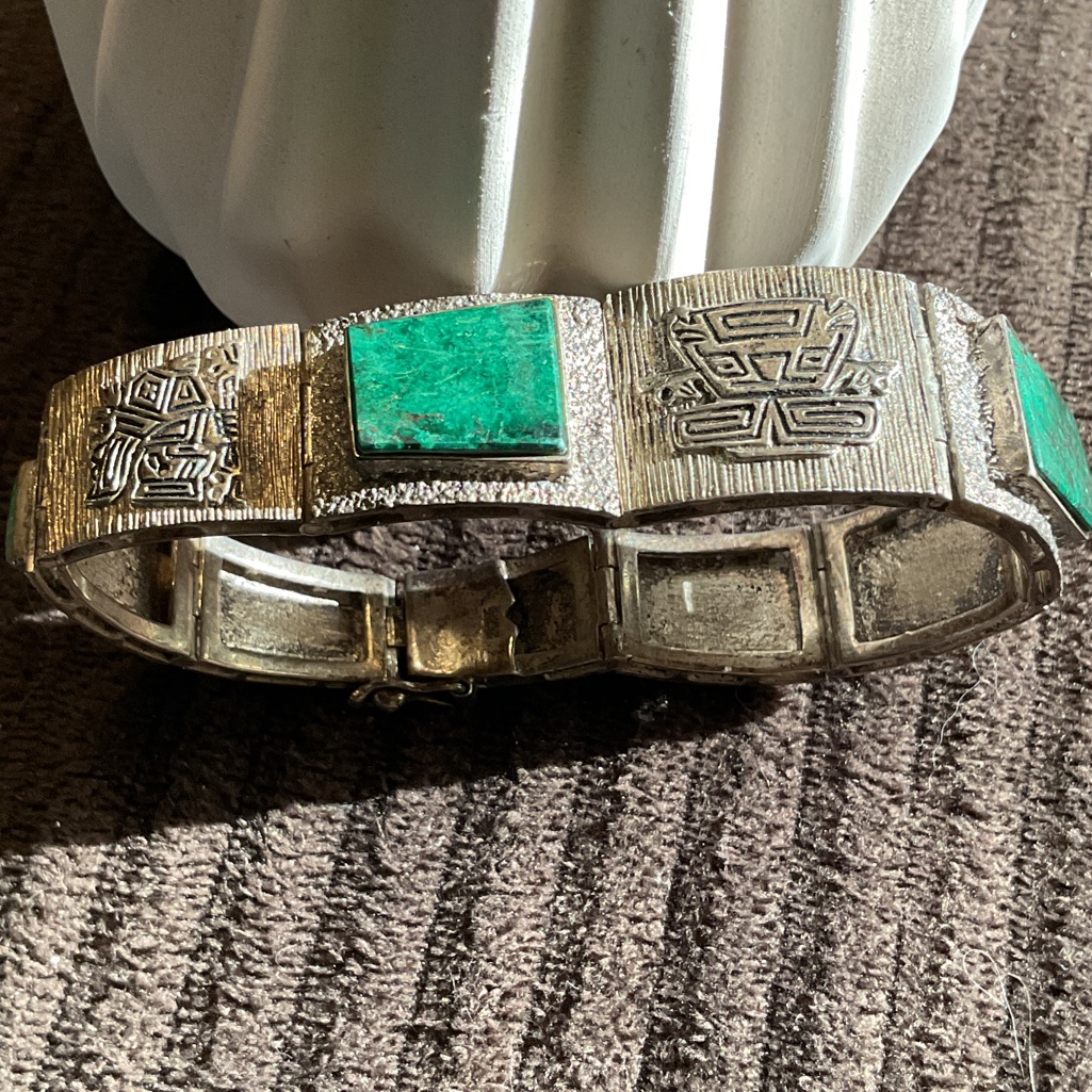 Vintage Sterlingsilver Bracelet With Green Turquoise Accents Mexican Aztec Style